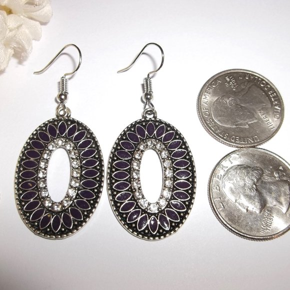 Silver & Black Oval Hoop Earrings Costume Jewelry White Rhinestone Sparkle A890 - Picture 2 of 4